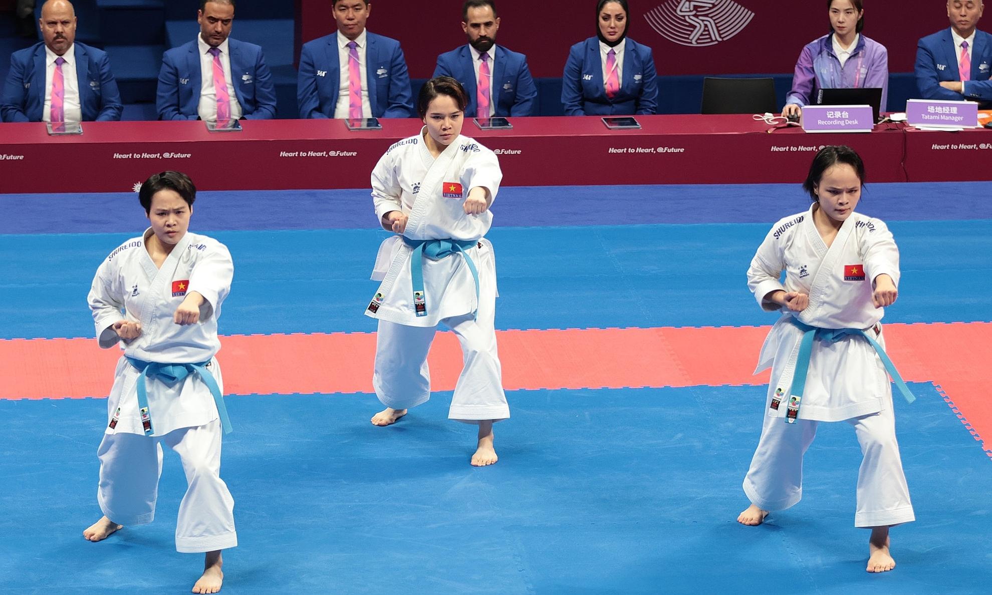 Karate mang về HC vàng Asiad thứ ba cho Việt Nam