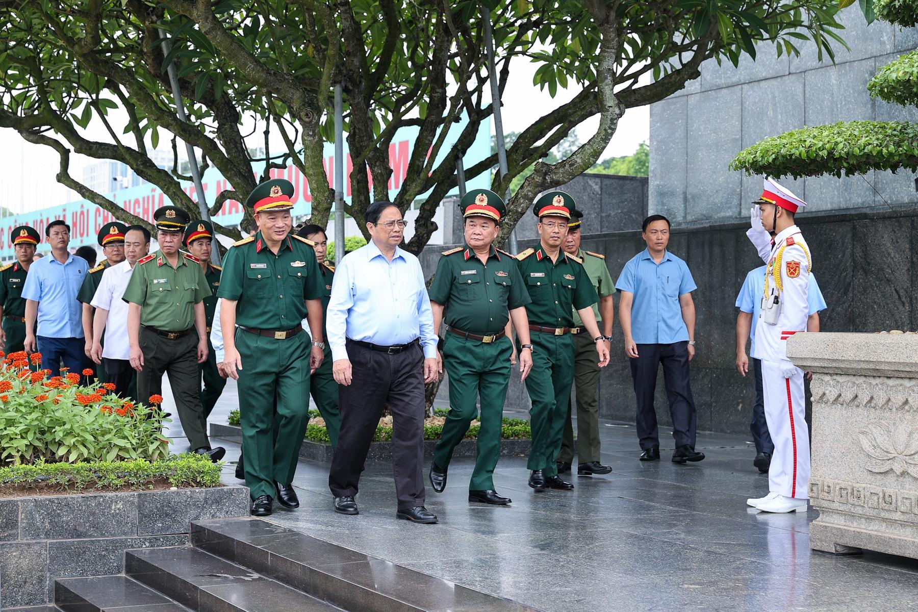 Thủ tướng: Hoàn thiện cơ chế gìn giữ lâu dài thi hài Chủ tịch Hồ Chí Minh
