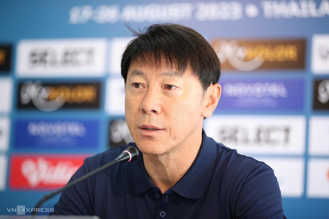 HLV Shin: 'Indonesia sẽ chơi một trận ra trò với Việt Nam'