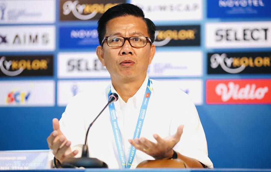 HLV Hoàng Anh Tuấn: 'Đây là trận đấu đáng quên'