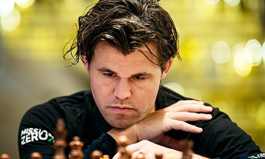 Carlsen lần đầu giành World Cup cờ vua