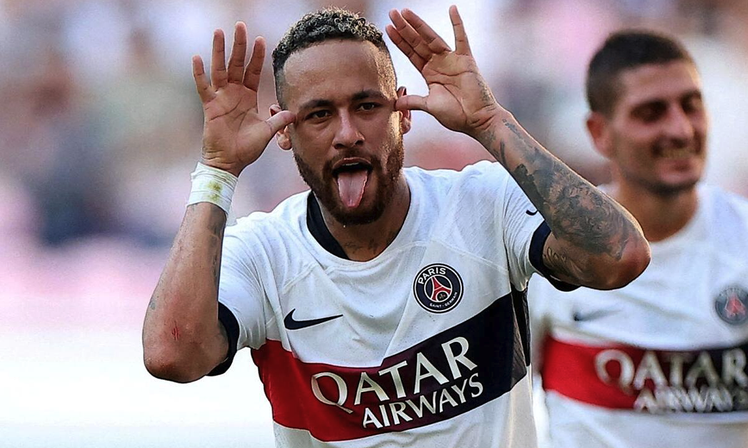 PSG bán Neymar giá gần 100 triệu USD