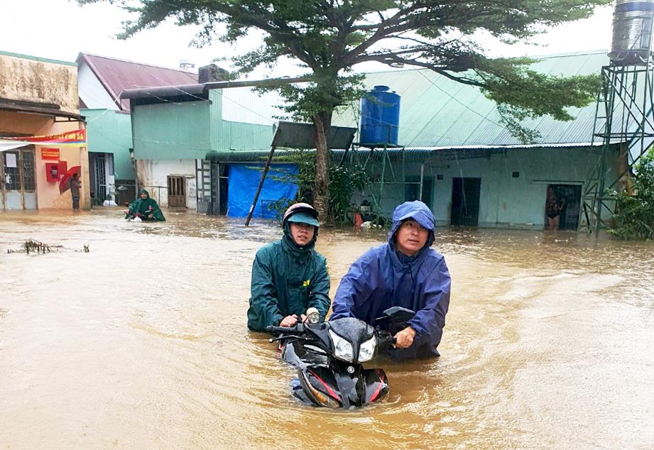TP Bảo Lộc ngập nặng sau mưa lớn
