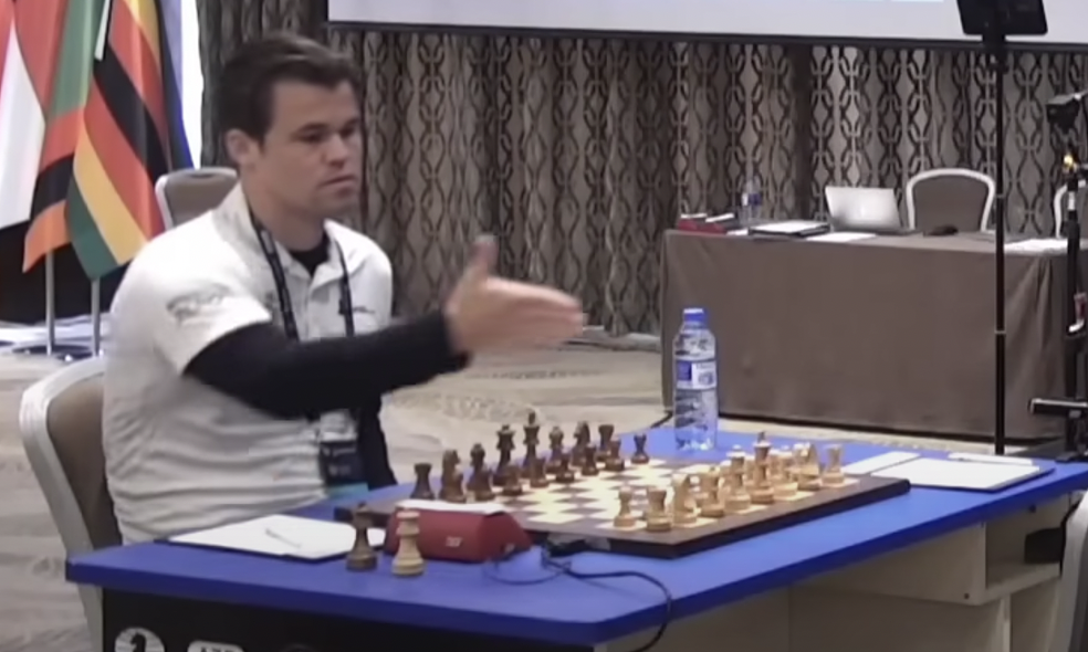 Carlsen lần đầu vào chung kết World Cup cờ vua