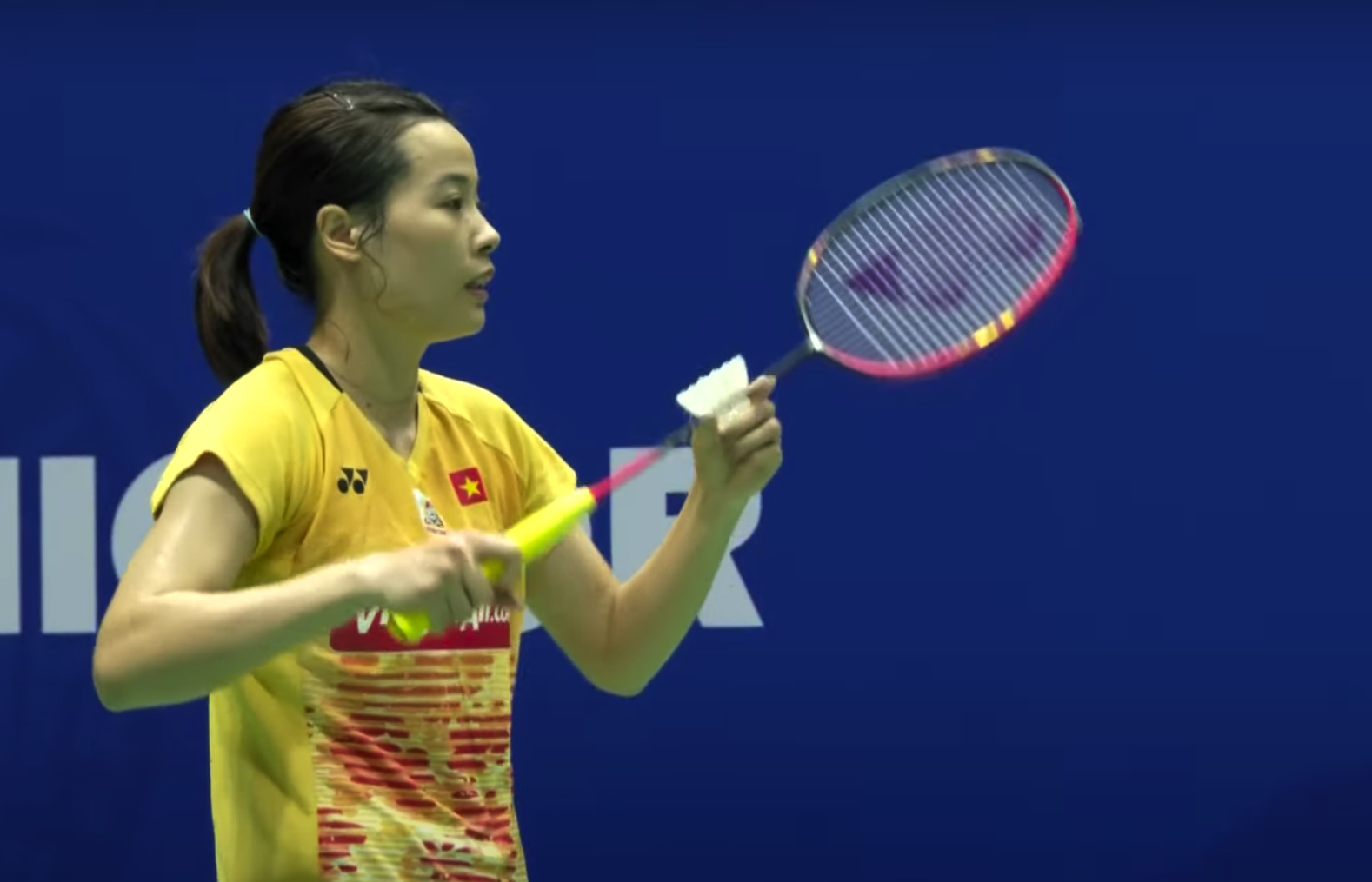 Nguyễn Thùy Linh thua ngược tay vợt số 9 thế giới
