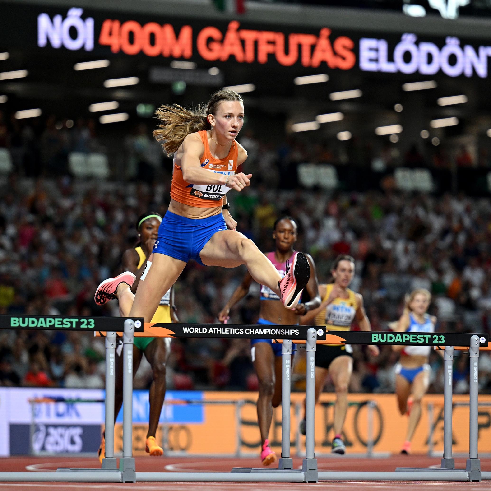 Kỷ lục gia Hà Lan vô địch 400m rào thế giới