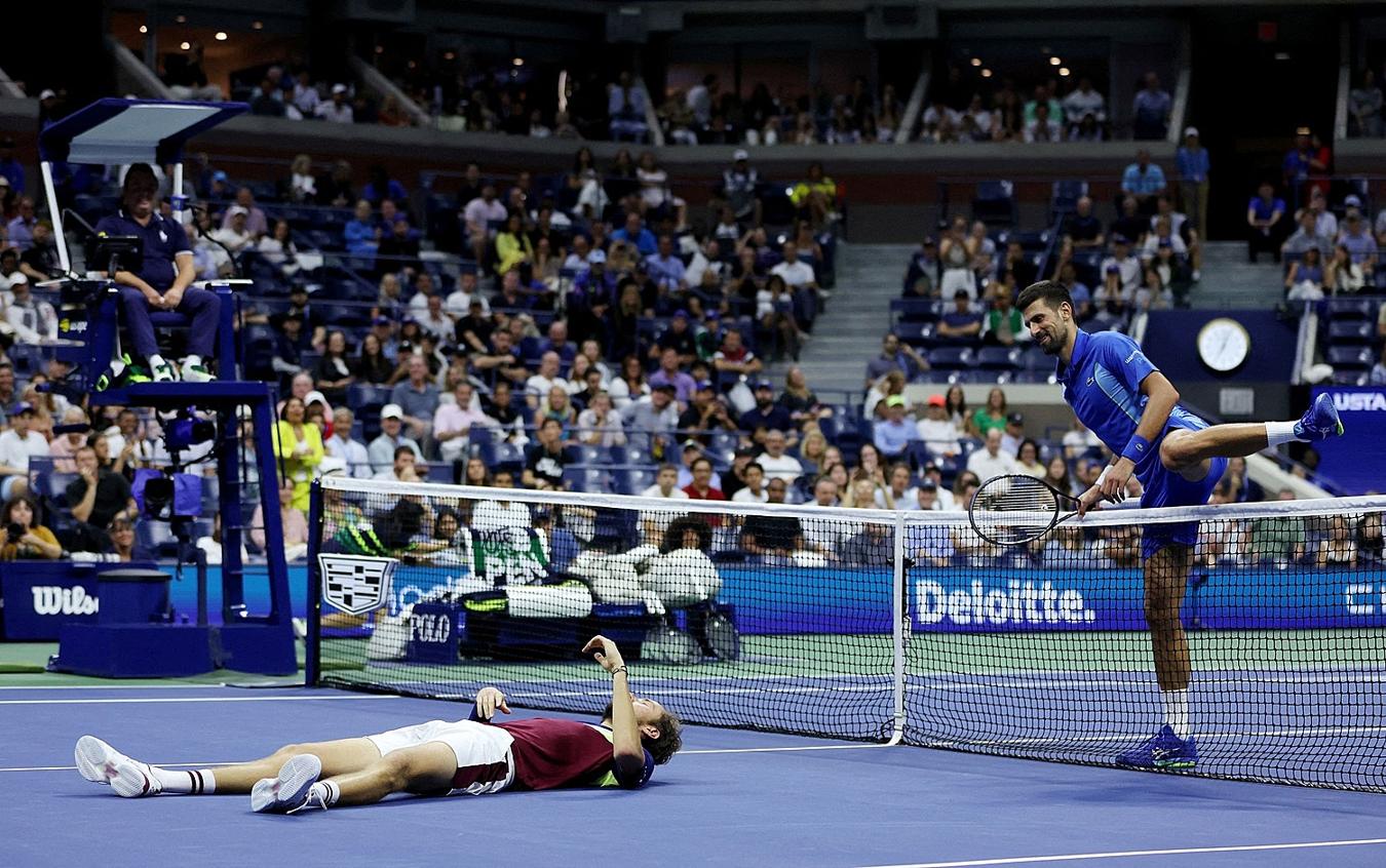 Djokovic đánh bại Medvedev như thế nào
