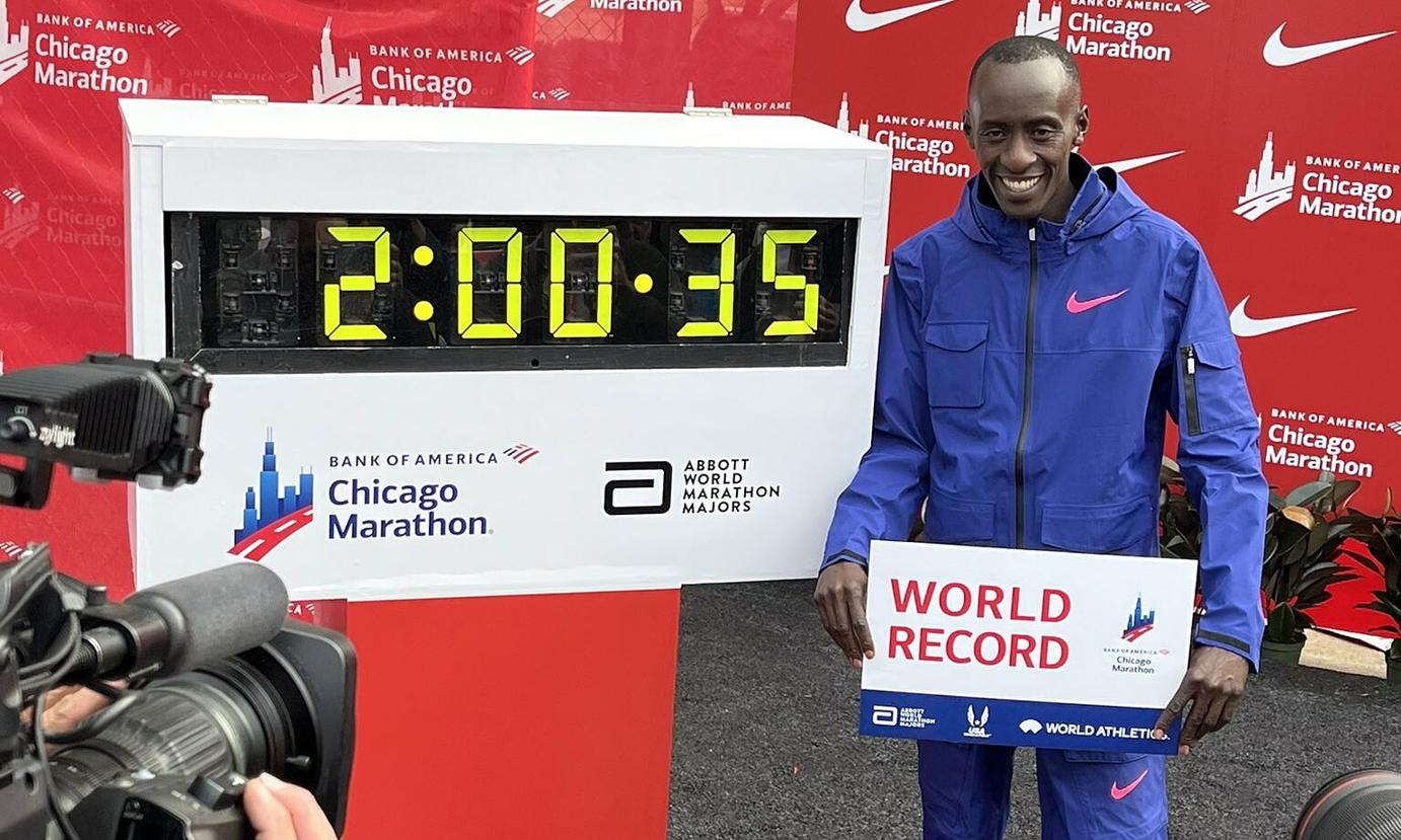 Kiptum bất ngờ khi phá kỷ lục marathon của Kipchoge