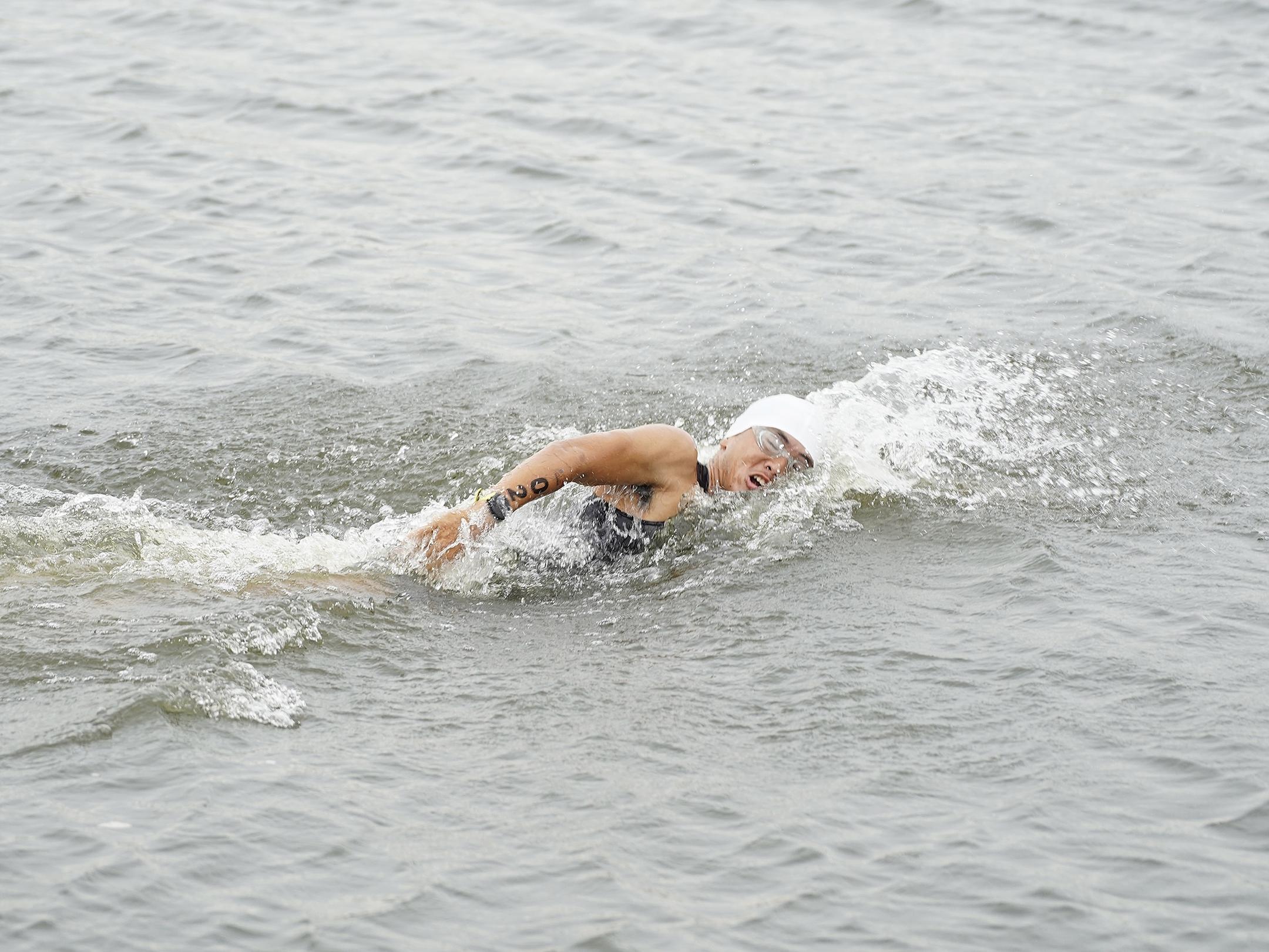 'VĐV cần bơi biển ít nhất ba lần trước khi đua aquathlon'