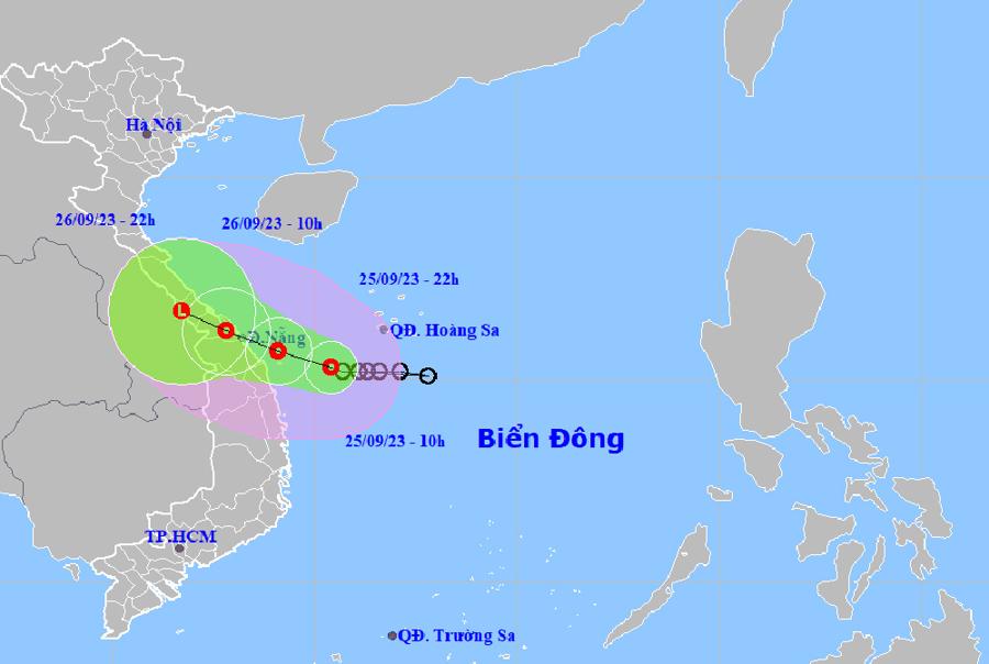 Áp thấp nhiệt đới gây mưa lớn ở miền Trung