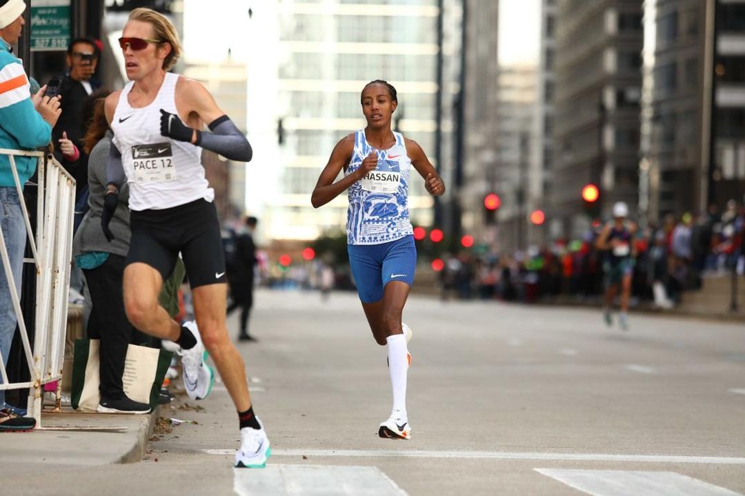 Sifan Hassan chạy nhanh nhì lịch sử marathon nữ