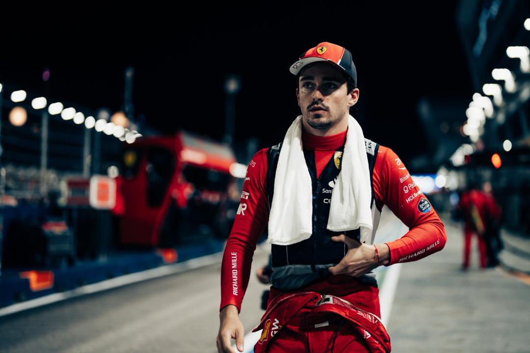 Ferrari vuột cơ hội giúp Leclerc về nhì tại Singapore thế nào