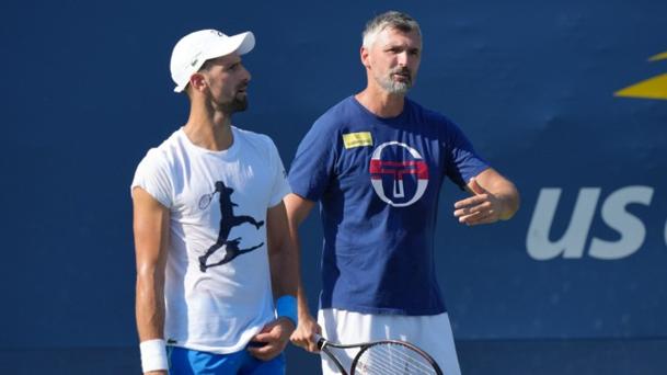 HLV Ivanisevic: 'Djokovic may mắn có Nadal, Federer bên cạnh'