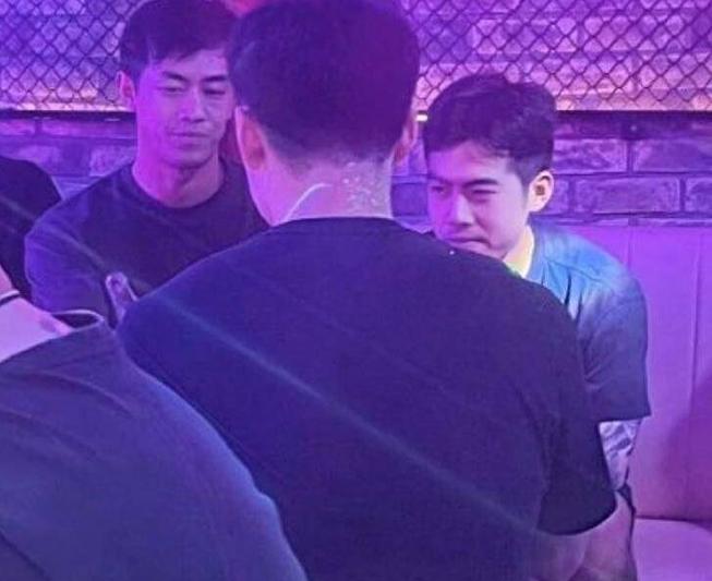 Cầu thủ Wuhan bị tố đi ‘phố bia’ trước trận thua Hà Nội FC