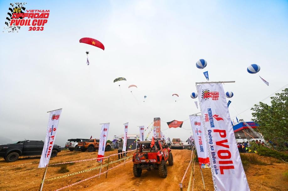 Khai mạc giải đua "off-road" lớn nhất Việt Nam mang tên nhà tài trợ PVOIL
