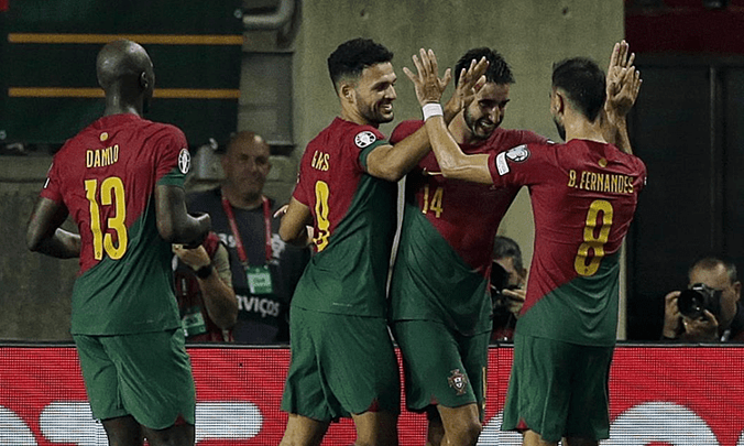 Danilo: 'Bồ Đào Nha thắng không phải vì vắng Ronaldo'