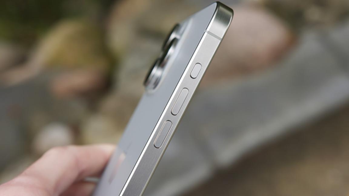 iPhone 15 Pro Max: Xứng đáng "siêu phẩm" tốt nhất 2023 của Apple?