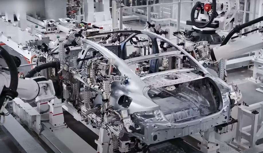 Xiaomi chỉ mất 76 giây để xuất xưởng một chiếc ô tô điện SU7