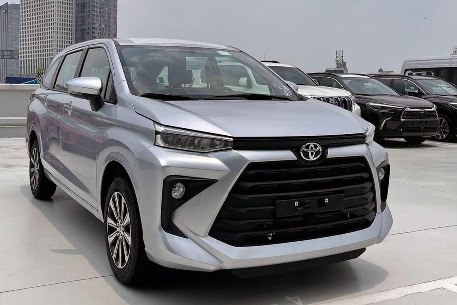 Toyota phân phối trở lại bản số sàn của Avanza Premio tại Việt Nam
