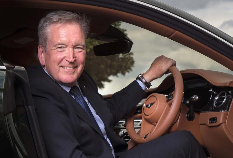 Lãnh đạo Bentley từ chức, về làm CEO cho Aston Martin